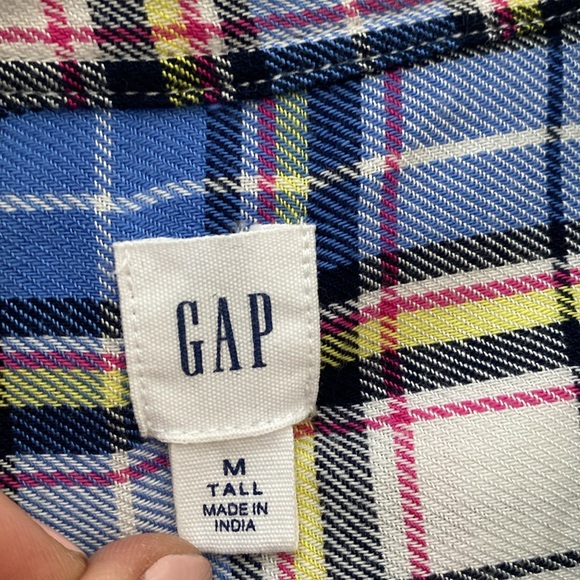 NWOT Gap plaid button down shirt - Picture 3 of 5